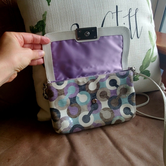 SOLD Coach Kristen Op Art Crossbody - Picture 6 of 10